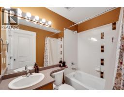 1216 Village Green Way, Squamish, BC V8B0N5 Photo 23