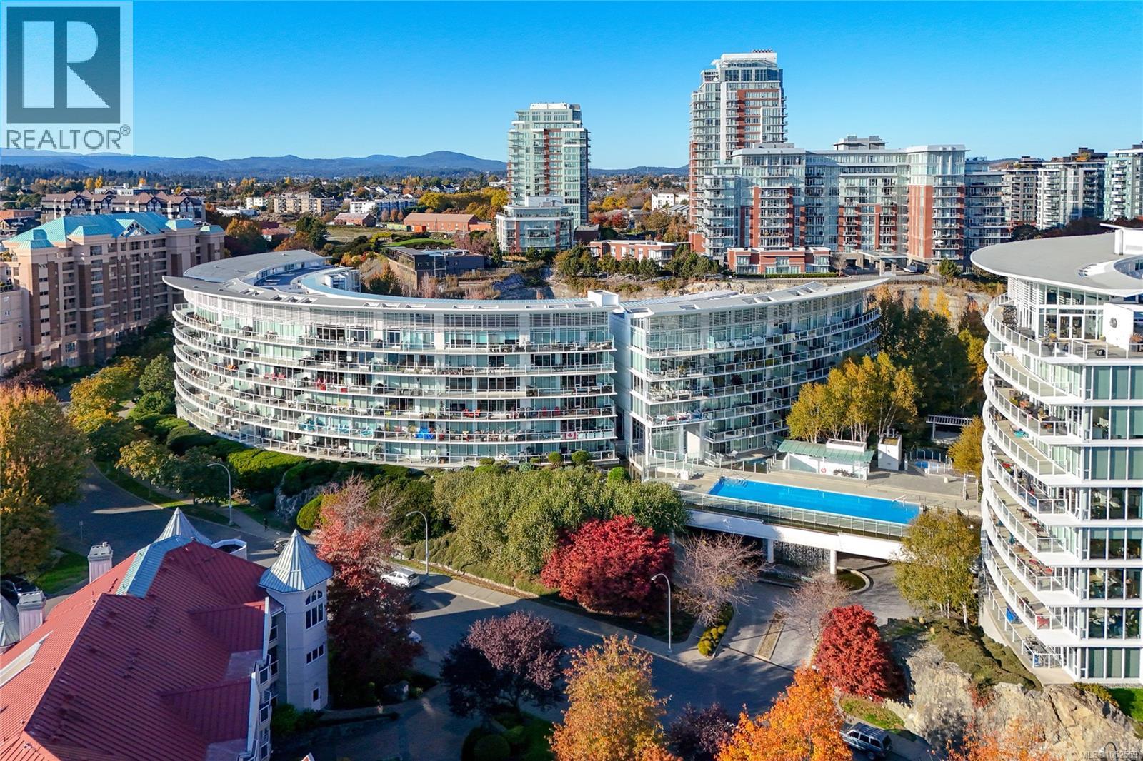 104 68 Songhees Rd, Victoria - Image 1
