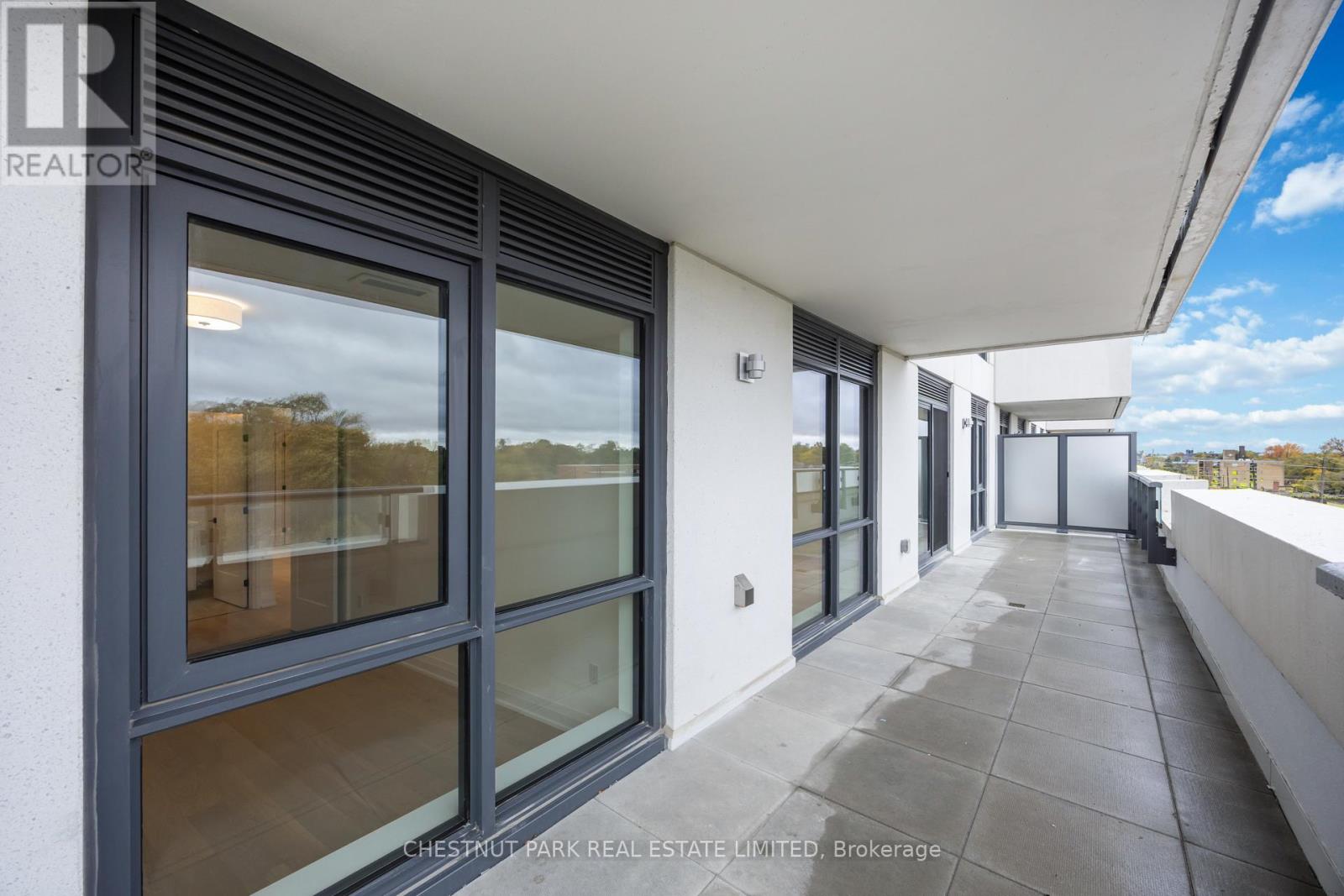#406 505 GLENCAIRN AVENUE - 23