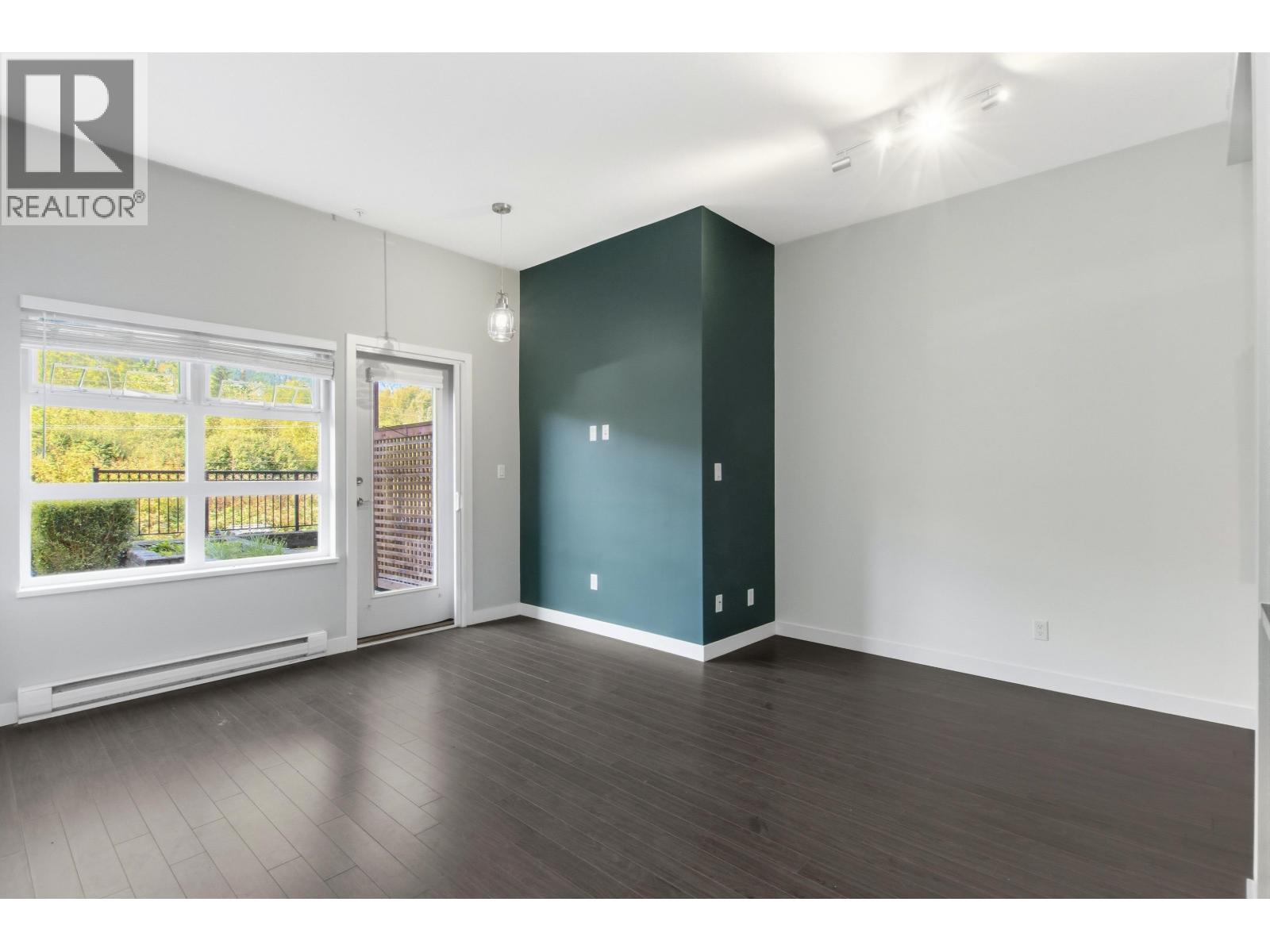 113 41105 TANTALUS ROAD, Squamish - Image 1