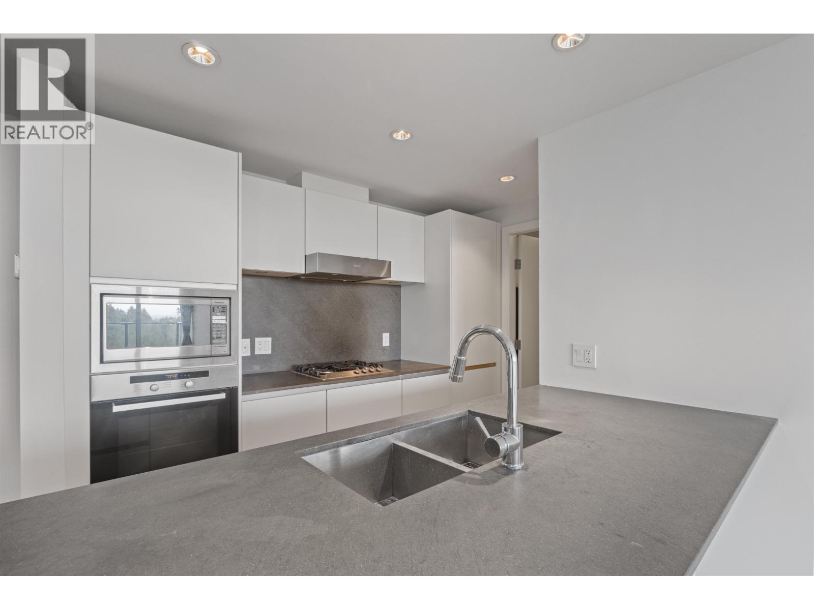 Photo of 915 8488 CORNISH STREET 10