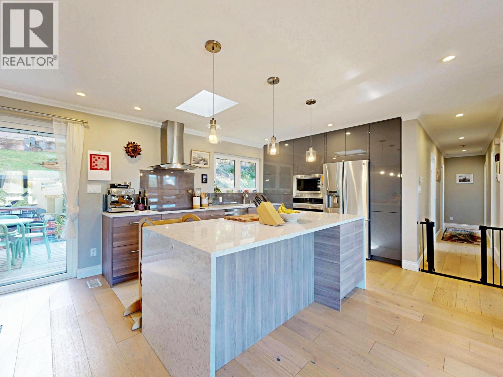 Photo of 3363 VIEWMOUNT PLACE 2
