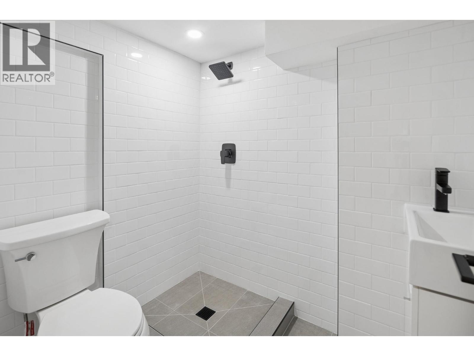 Photo of 3137 W 24TH AVENUE 32