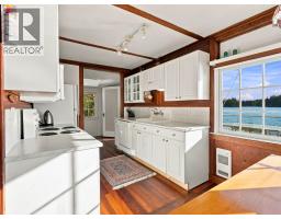 13249 Potts Lane, Garden Bay, BC V0N1S1 Photo 17