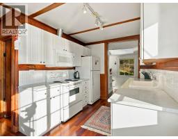 13249 Potts Lane, Garden Bay, BC V0N1S1 Photo 18