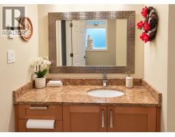 6202 Sitka Road, Sechelt, BC V0N3A3 Photo 11
