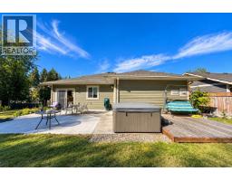 6202 Sitka Road, Sechelt, BC V0N3A3 Photo 16