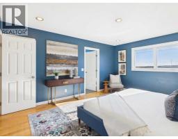 717 Sierra Madre Court Sw, Calgary, AB T3H3J1 Photo 23