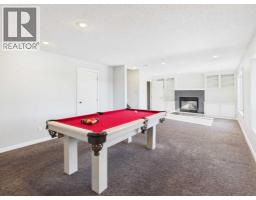 Living room - 717 Sierra Madre Court Sw, Calgary, AB T3H3J1 Photo 8