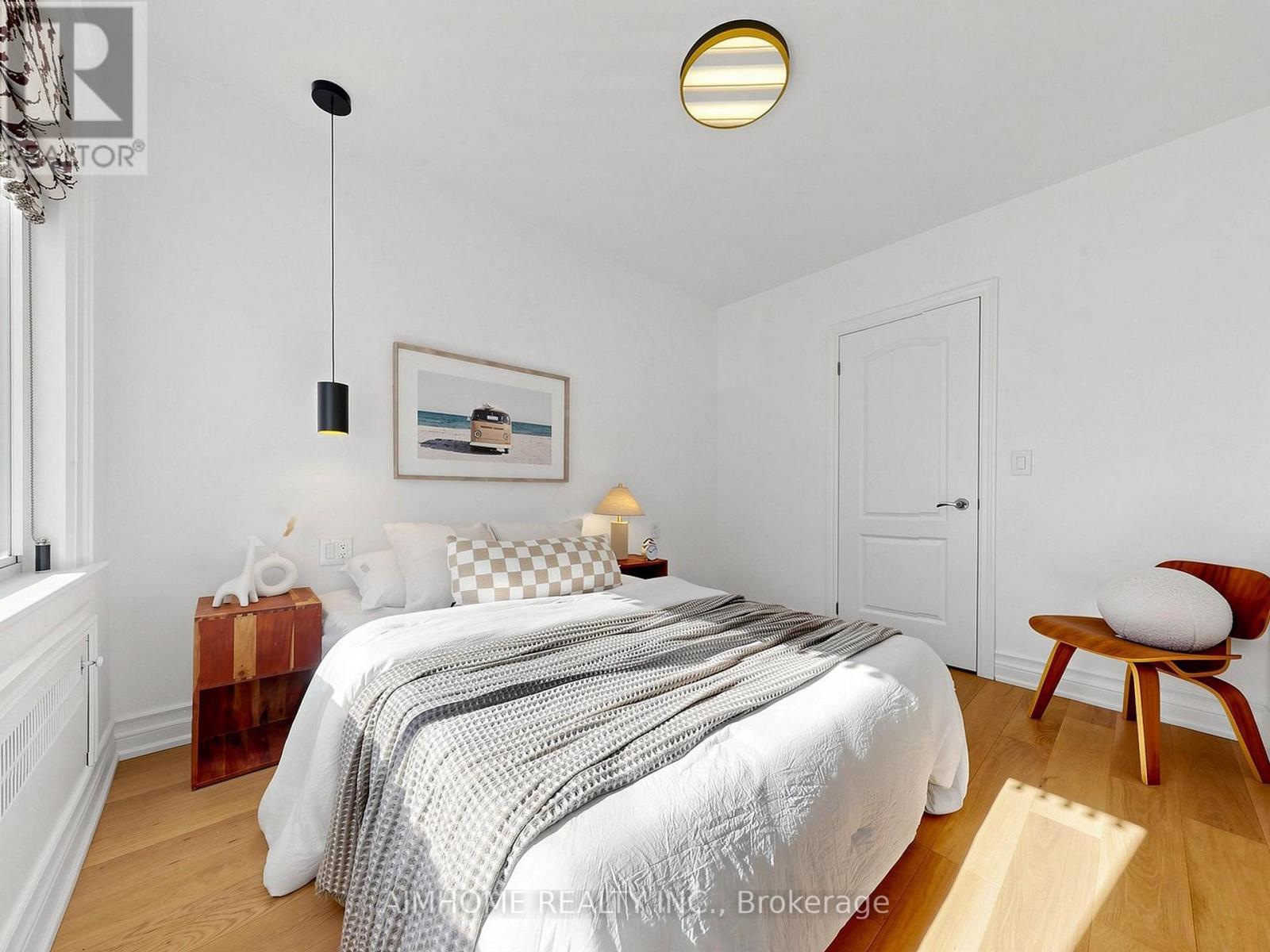 280 Fairlawn Avenue, Toronto, ON photo 34