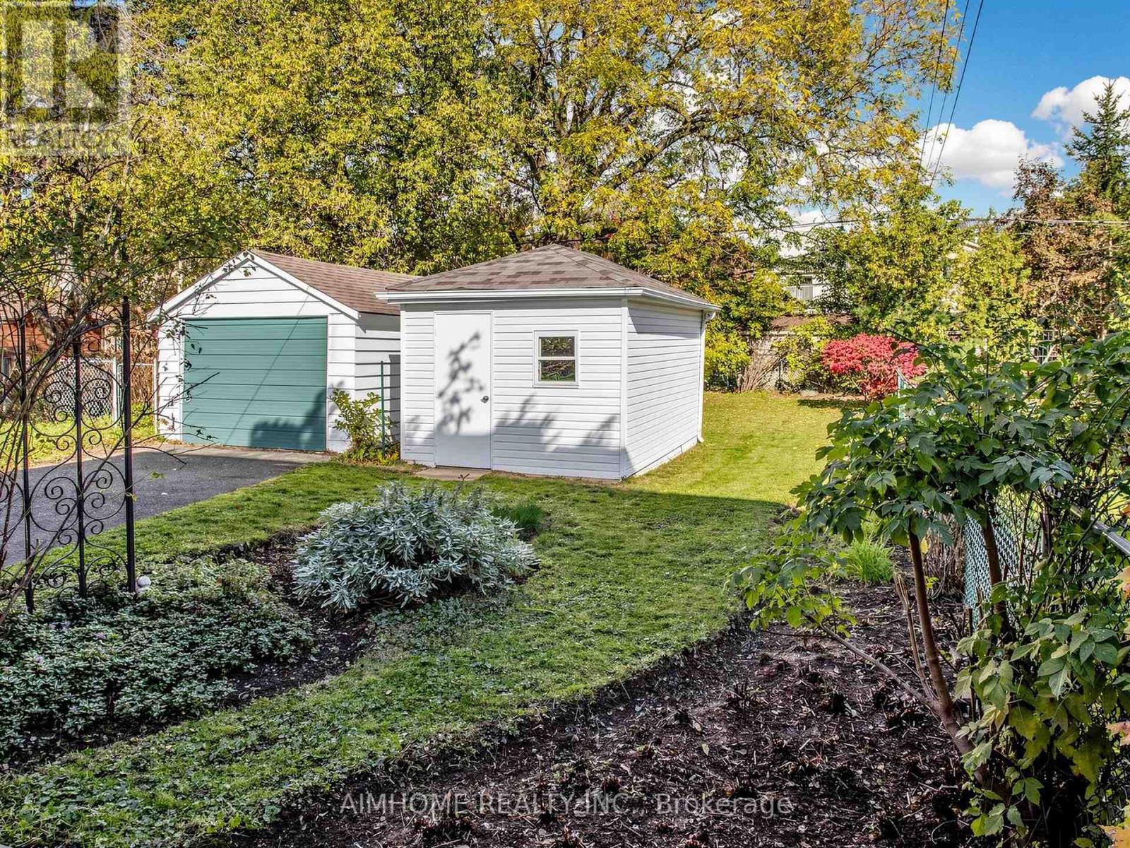 280 Fairlawn Avenue, Toronto, ON photo 42