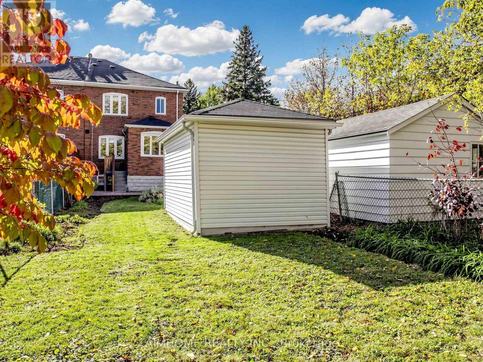 280 Fairlawn Avenue, Toronto, ON photo 43