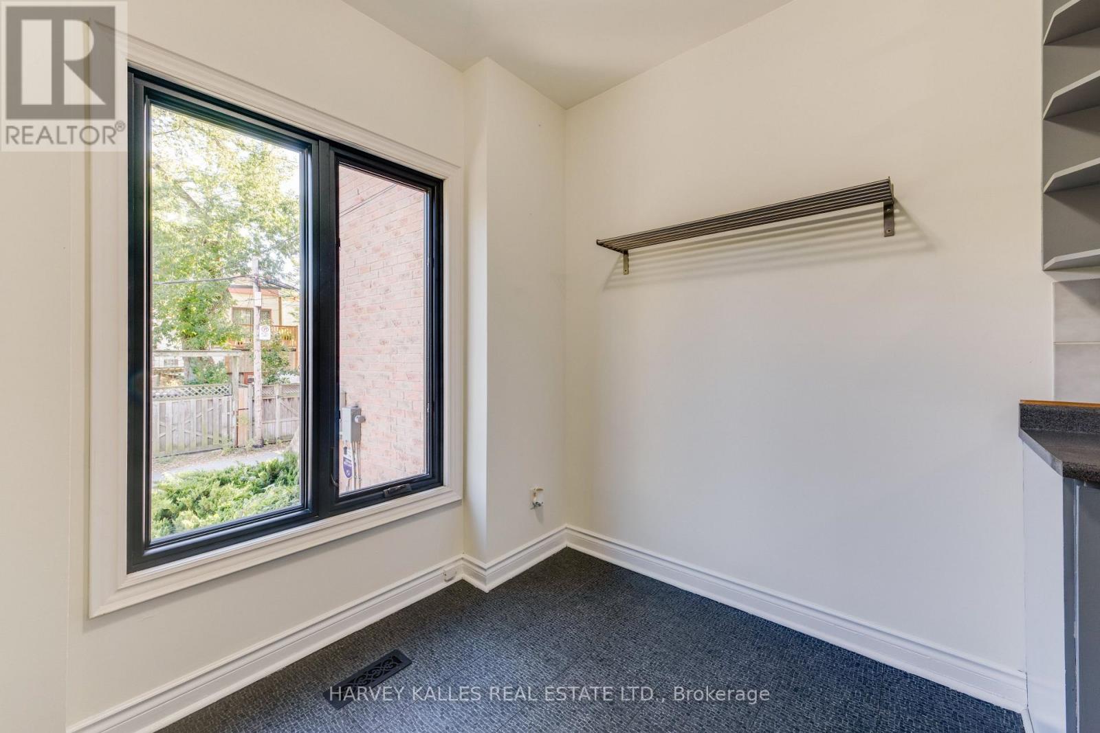 16 St. James Court, Toronto, ON photo 5