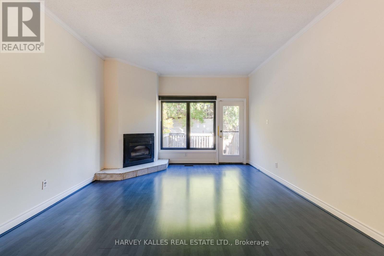 16 St. James Court, Toronto, ON photo 8
