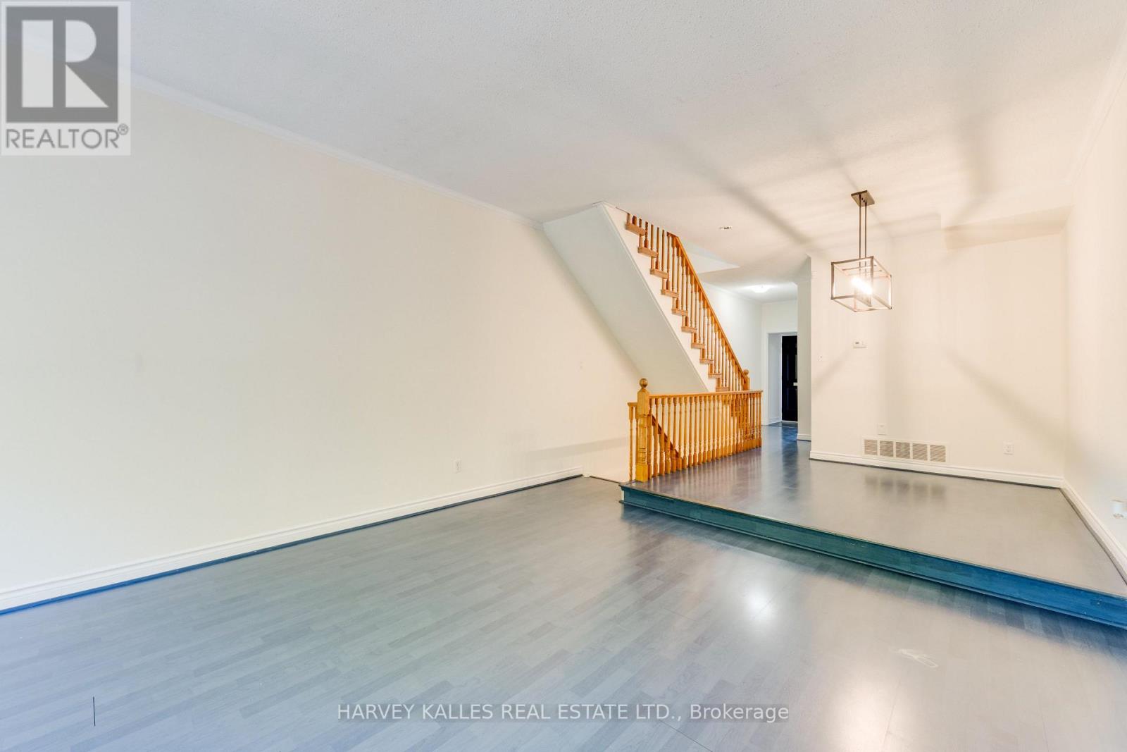 16 St. James Court, Toronto, ON photo 9