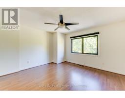16 St. James Court, Toronto, ON M4X1X4 Photo 13
