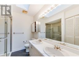 16 St. James Court, Toronto, ON M4X1X4 Photo 18