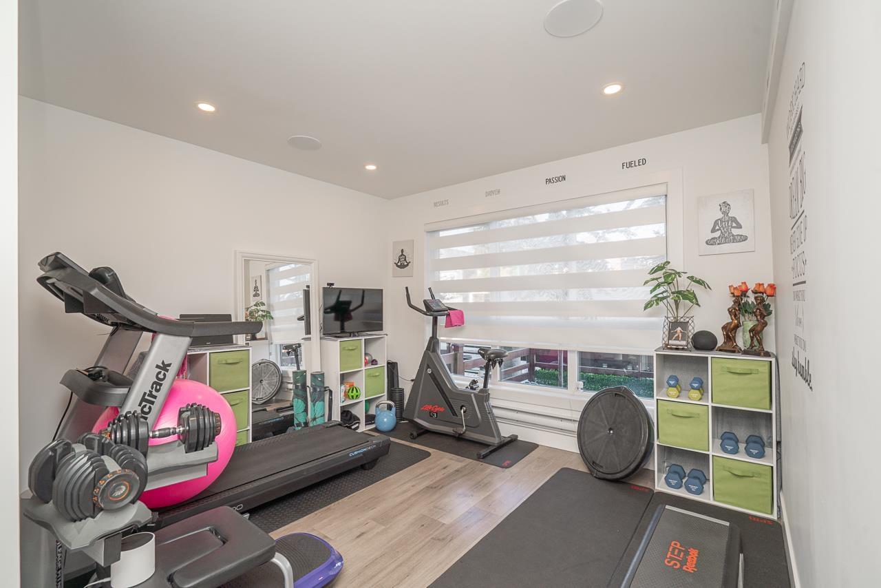 Photo of 14 7177 194A STREET 27