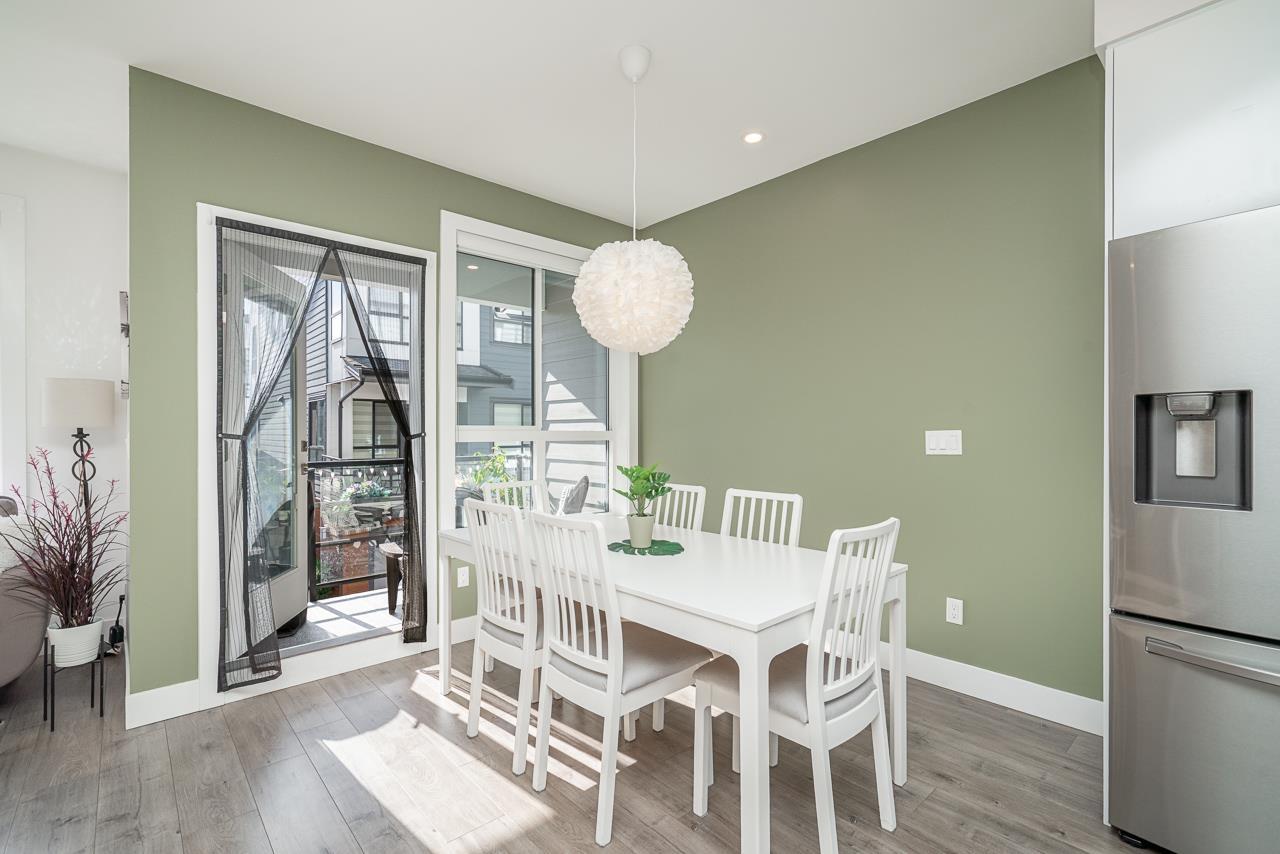 Photo of 14 7177 194A STREET 9