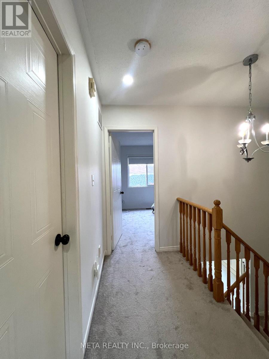 39 Bayside Gate, Whitby, ON photo 14