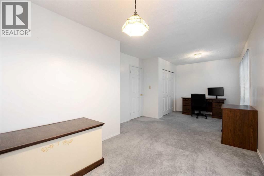 222 Berens Place, Fort McMurray