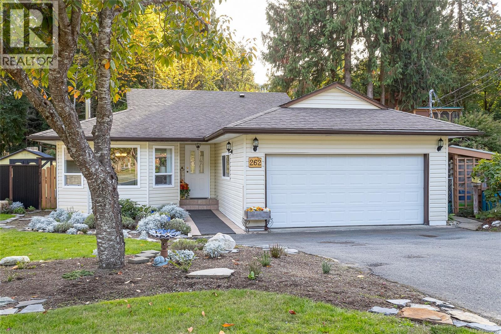 262 River Rd