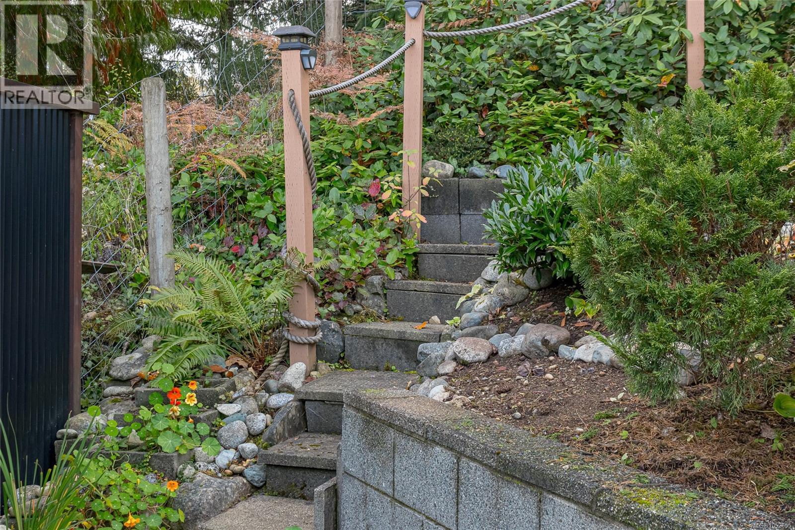Photo 41 of 52