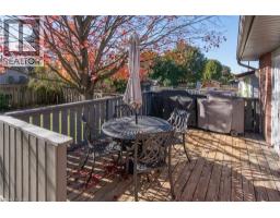 118 Wheatfield Crescent, Kitchener, ON N2P1P7 Photo 44