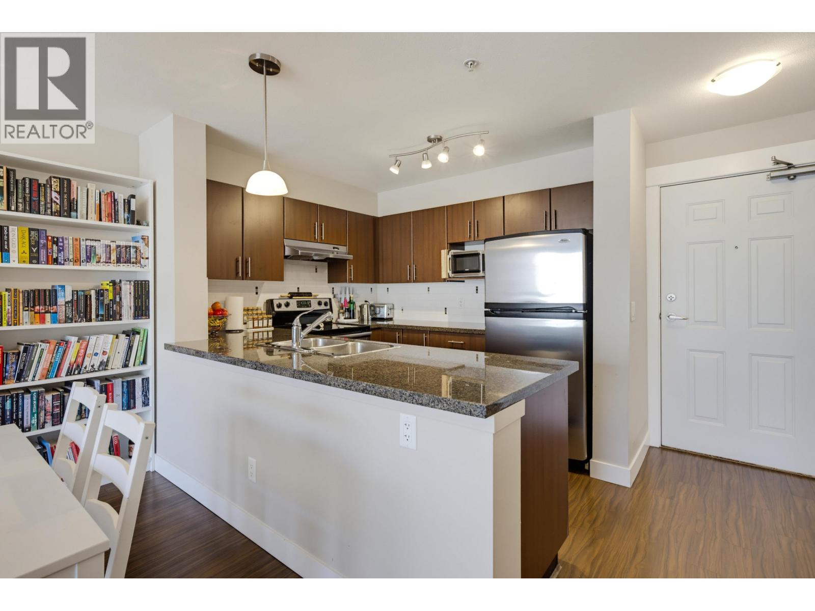 Photo of 327 12085 228 STREET 14