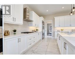 15 Kenneth Campbell Court, Aurora, ON L4G5Z4 Photo 15