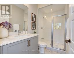 15 Kenneth Campbell Court, Aurora, ON L4G5Z4 Photo 36