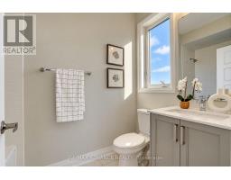 15 Kenneth Campbell Court, Aurora, ON L4G5Z4 Photo 37