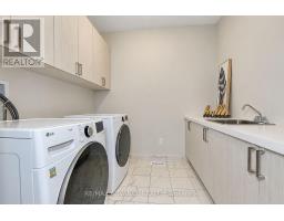15 Kenneth Campbell Court, Aurora, ON L4G5Z4 Photo 42