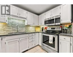 Den - 36, 28 Berwick Crescent Nw, Calgary, AB T3K1Y7 Photo 7