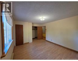 715 Clements Drive, photo 18