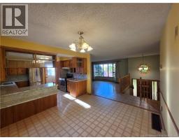 715 Clements Drive, photo 8