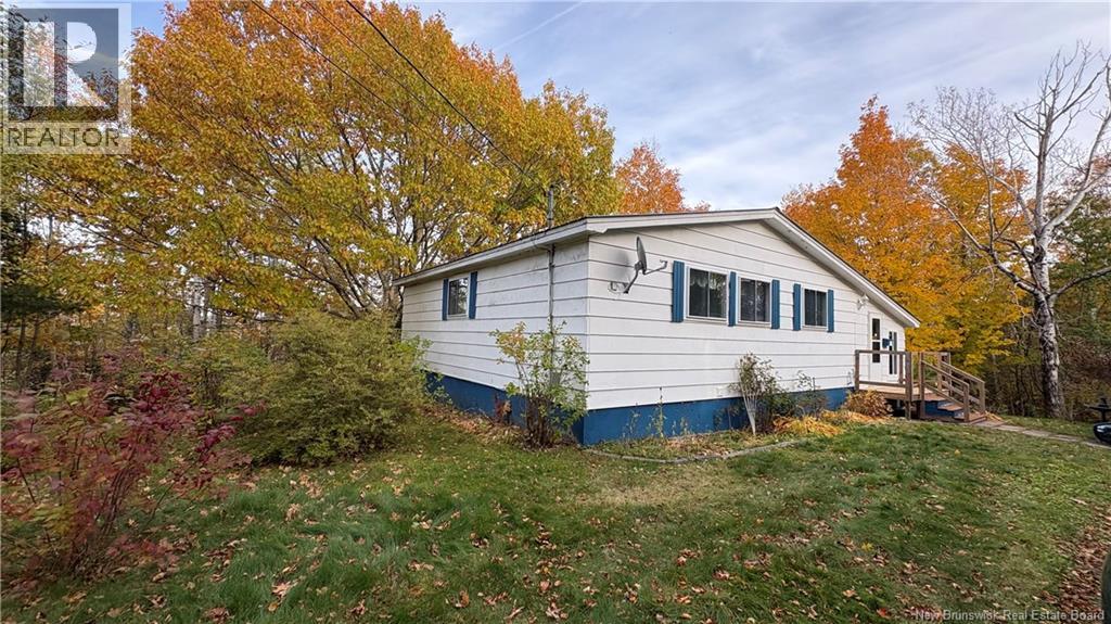 80 Taylor Lane photo 4