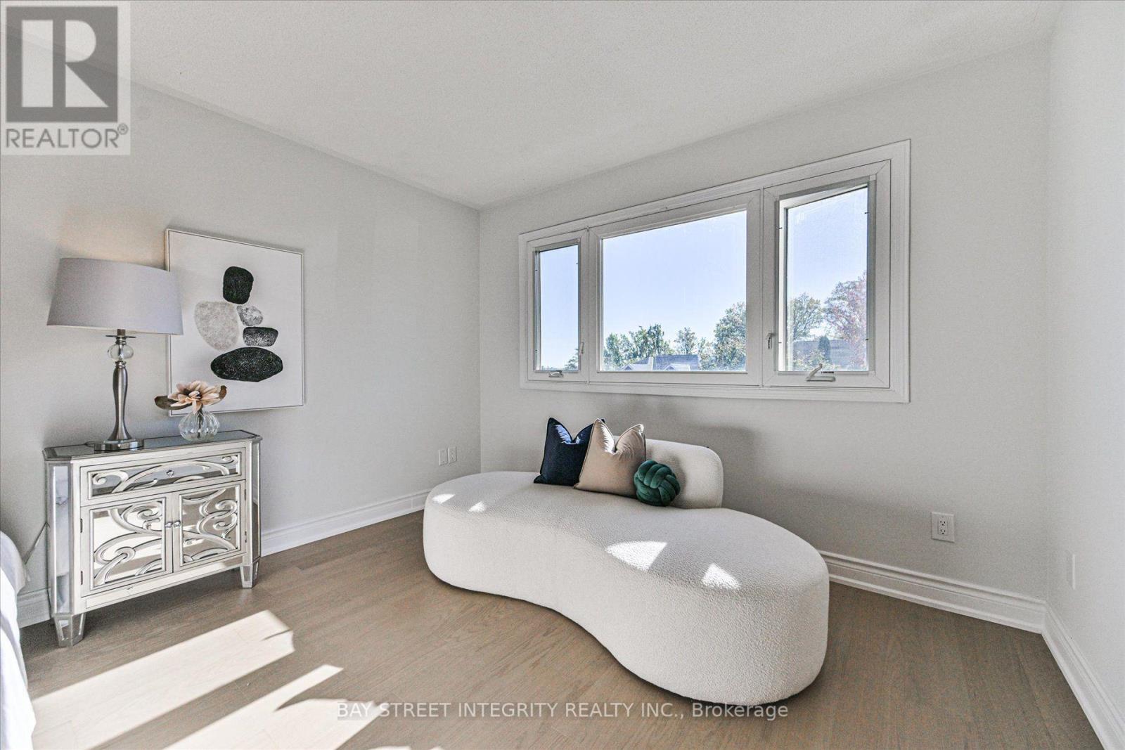 1225 Winterbourne Drive, Oakville, ON photo 27