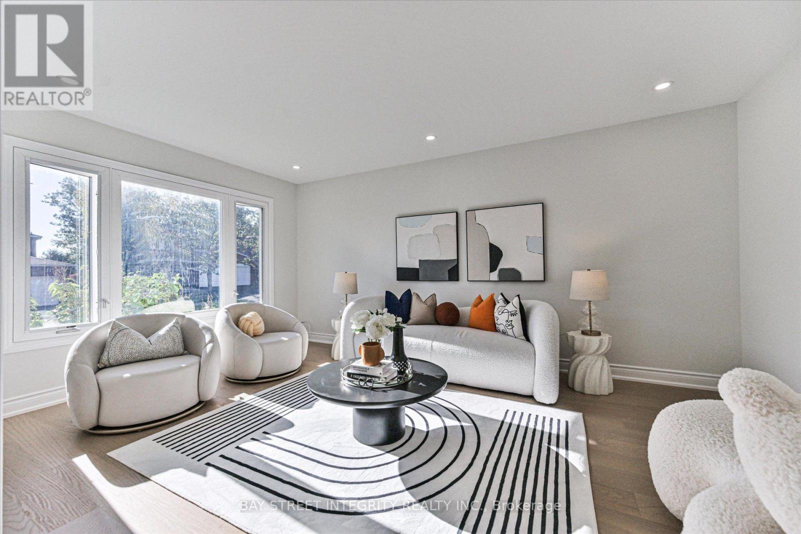1225 Winterbourne Drive, Oakville, ON photo 9