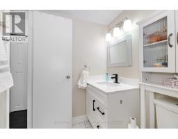 1212 - 451 The West Mall Drive, Toronto, ON M9C1G1 Photo 16