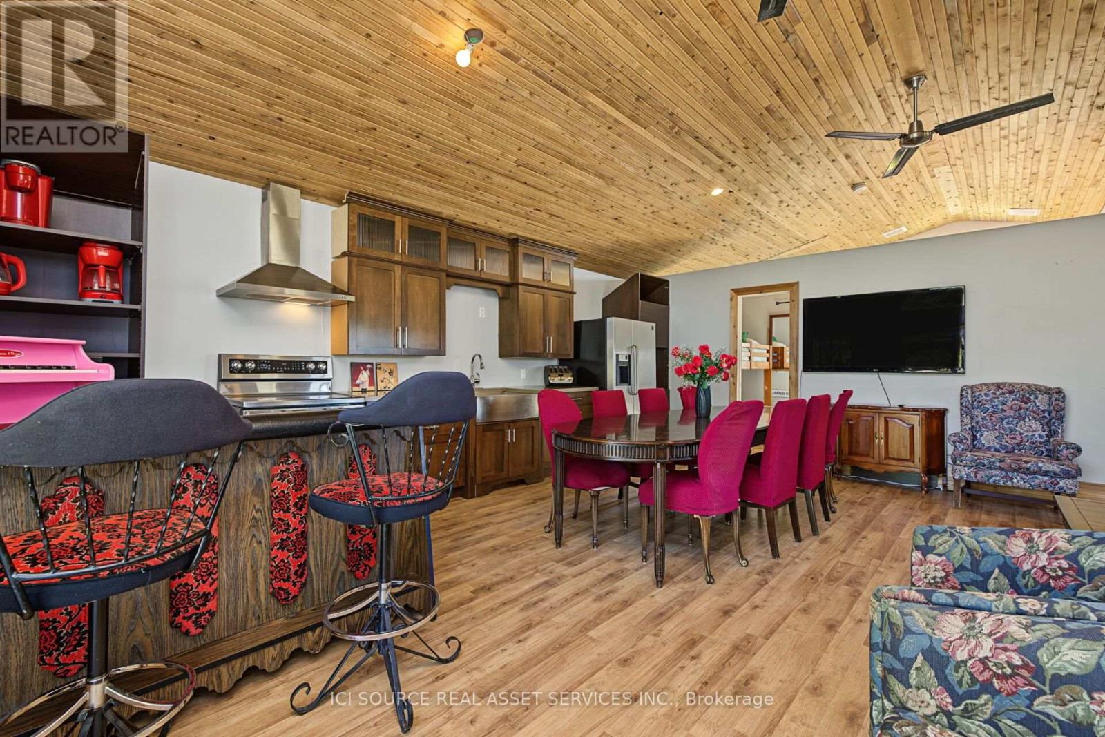 3 Woodland Lane, Magnetawan, ON photo 5