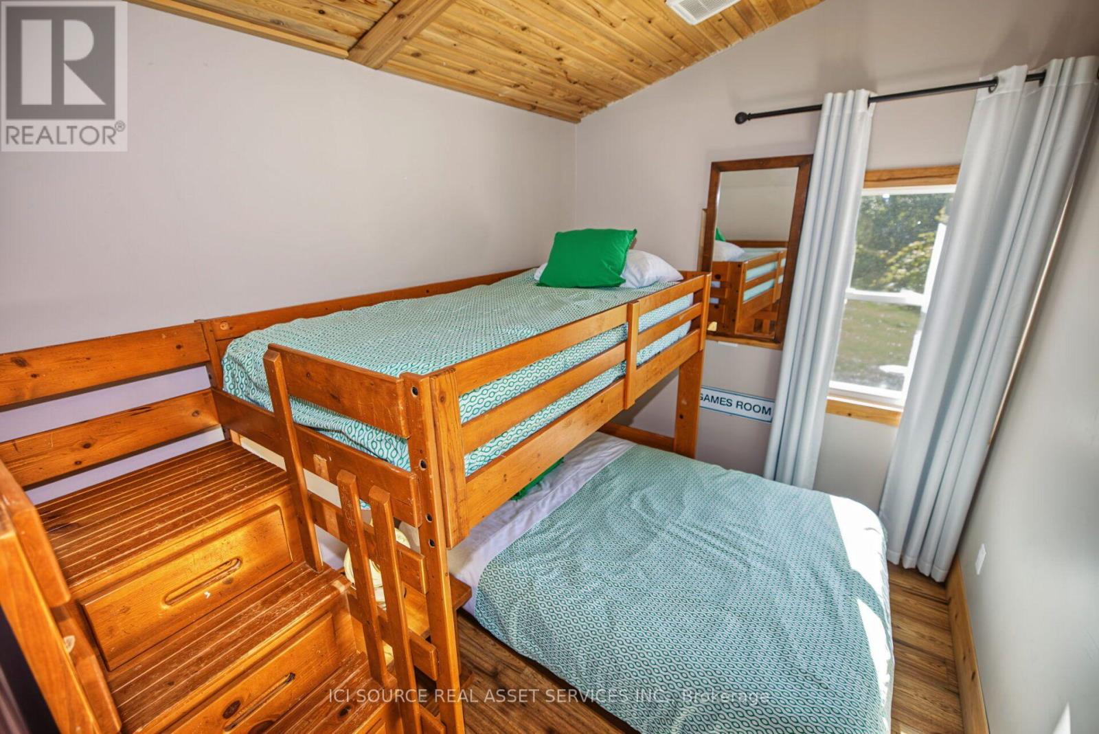 3 Woodland Lane, Magnetawan, ON photo 8