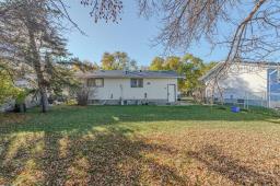 29 Carberry Crescent, Winnipeg, MB R2Y0K3 Photo 13
