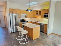 3 1 Waterfront Road, Winnipeg, MB R3X1V1 Photo 8