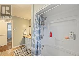 82 Highland Drive thumbnail 21