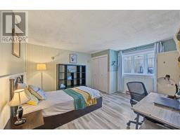 82 Highland Drive thumbnail 34