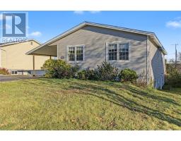 82 Highland Drive thumbnail 47