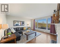 82 Highland Drive thumbnail 5