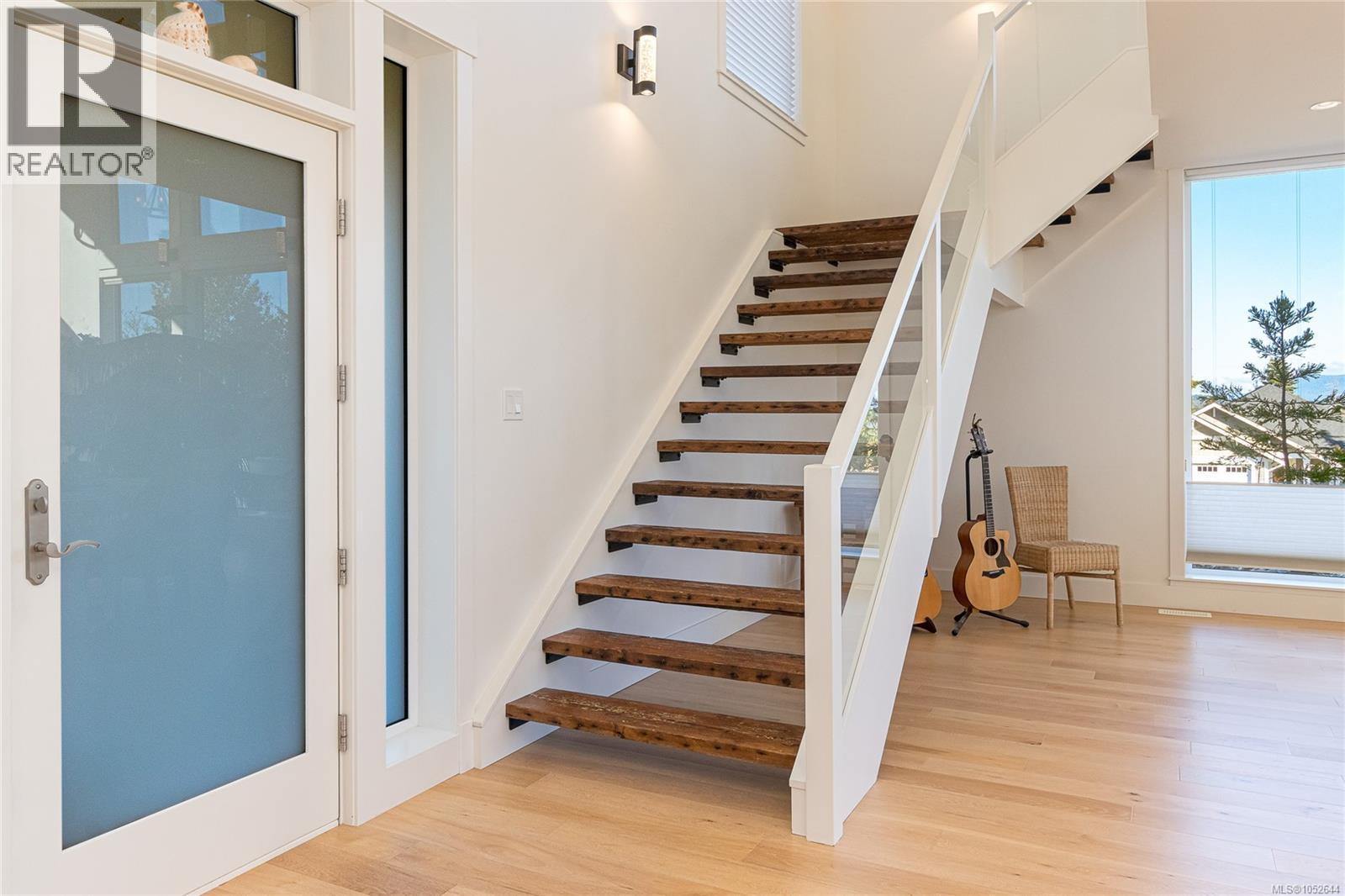 672 Mill Bay Pl, Mill Bay - Image 1