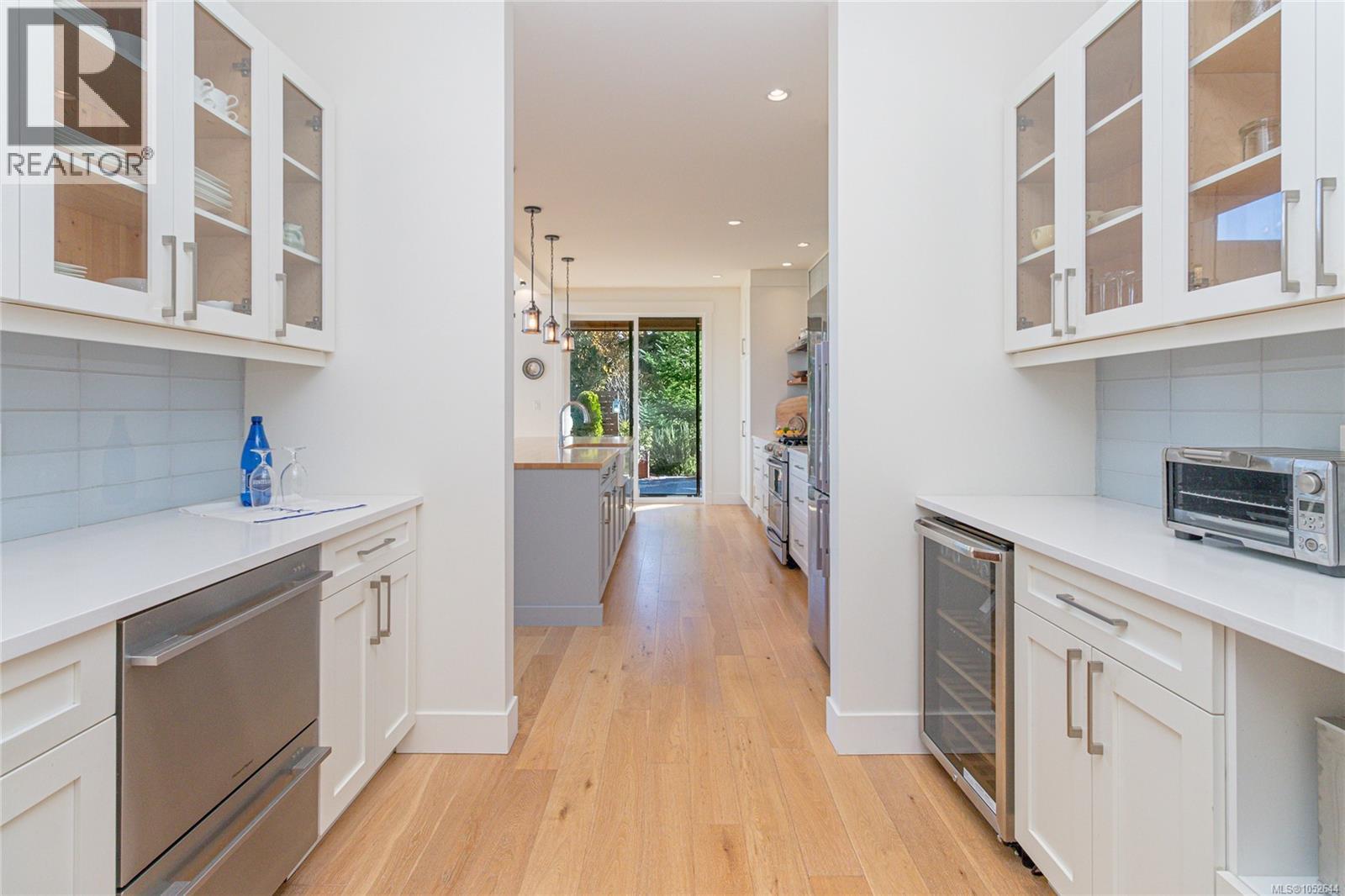 672 Mill Bay Pl, Mill Bay - Image 1